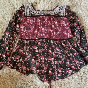Women's floral top